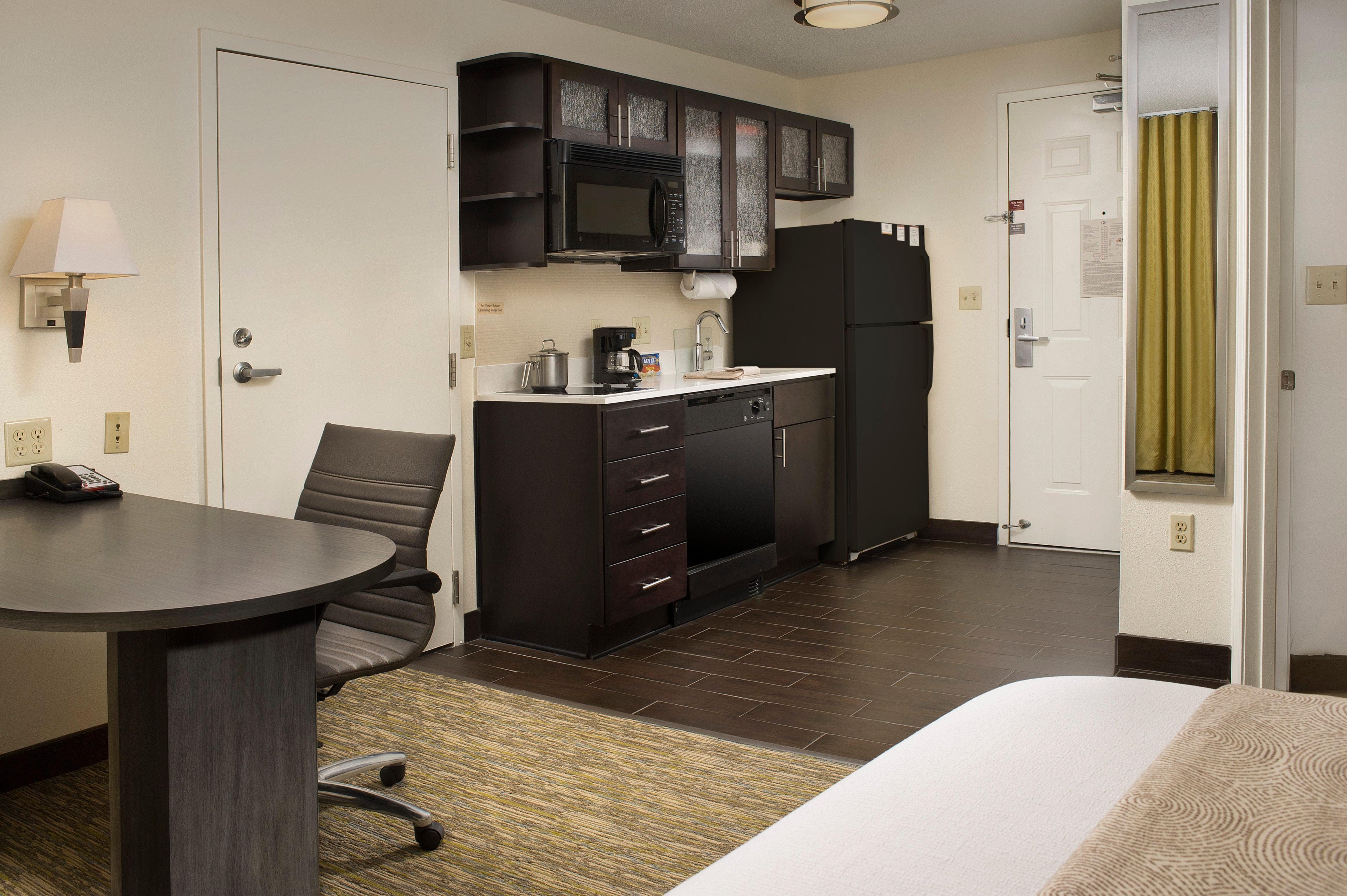 Candlewood Suites Richmond - South By Ihg Exterior foto