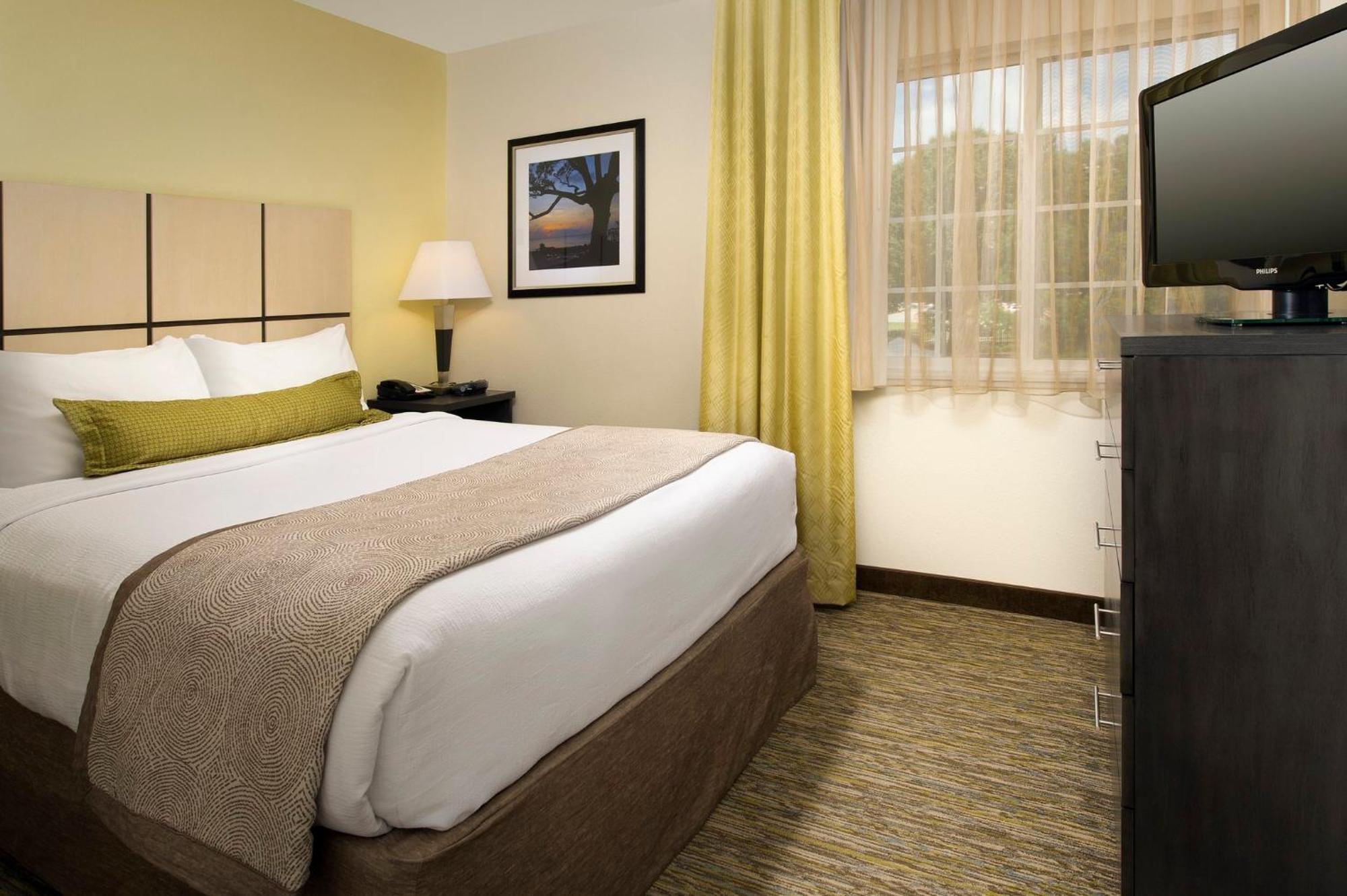 Candlewood Suites Richmond - South By Ihg Exterior foto