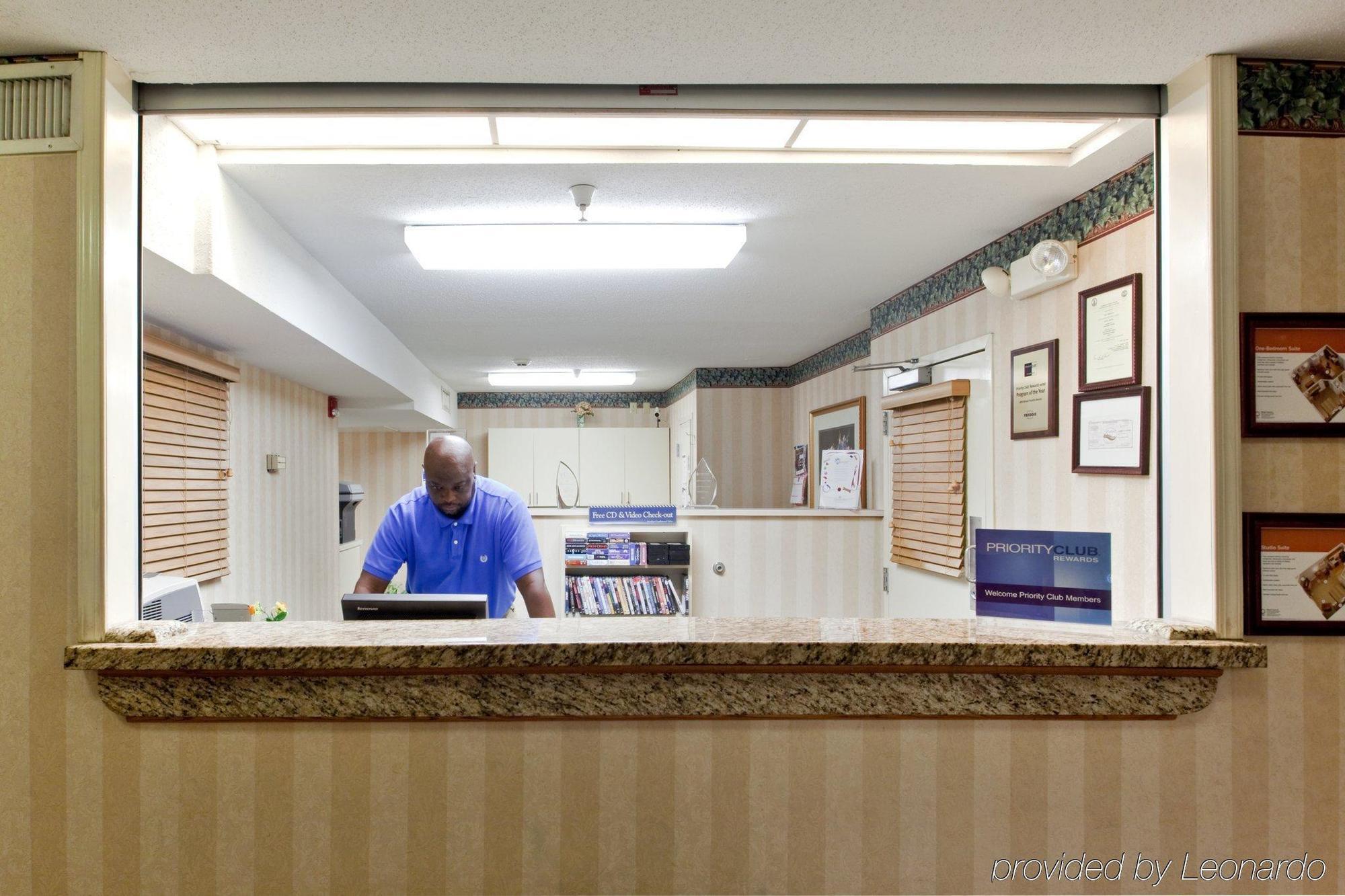 Candlewood Suites Richmond - South By Ihg Interior foto